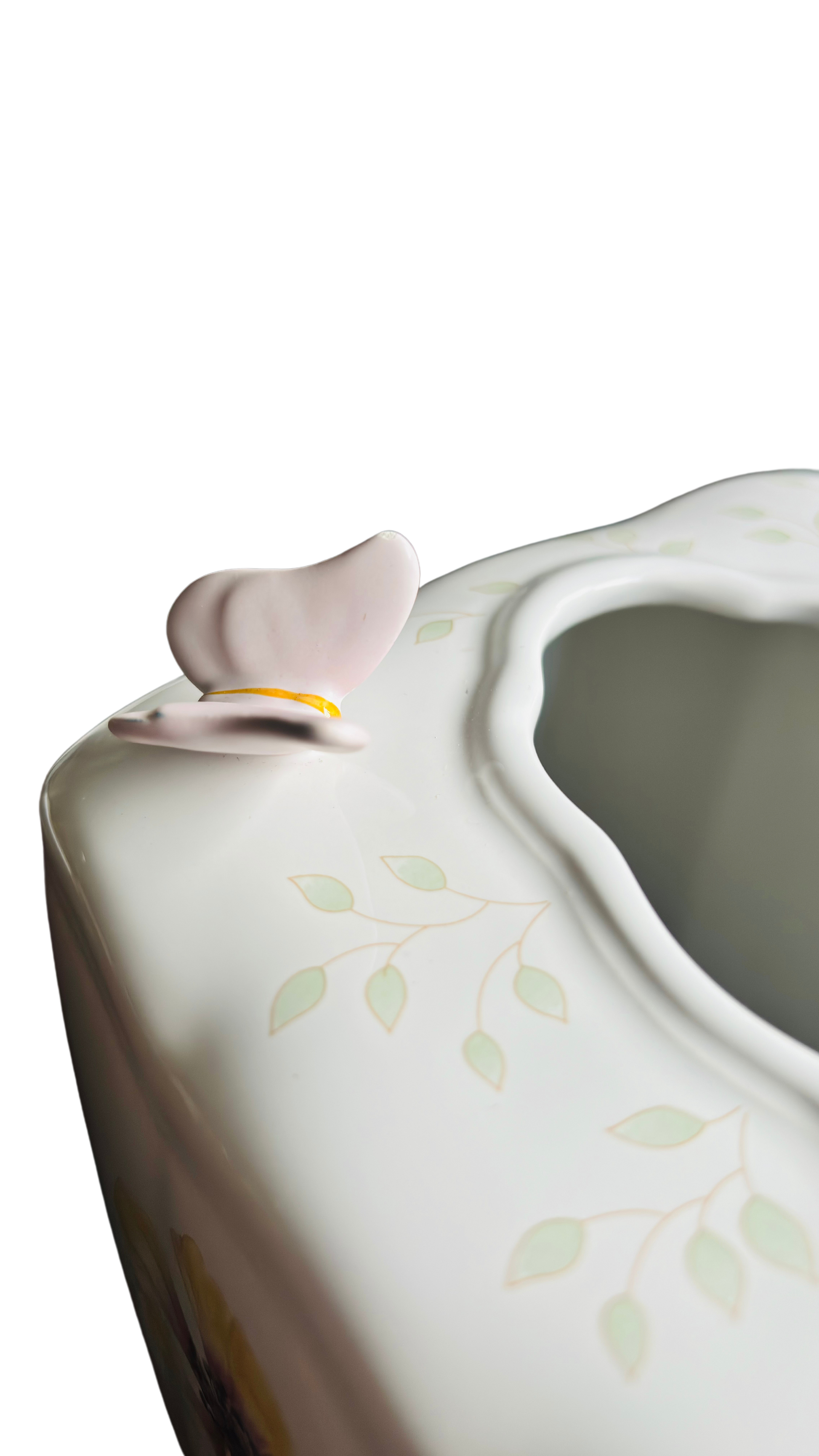 Lenox Butterfly Meadow Tissue Box Cover – Floral Porcelain by Louise Le Luyer